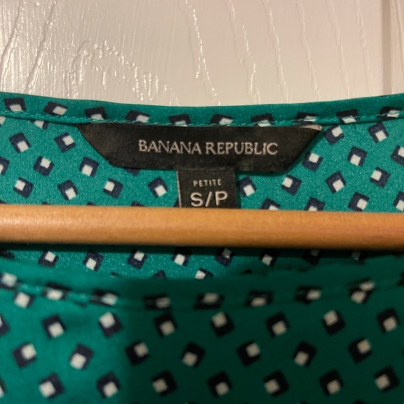 Banana Republic Blouse - NWOT - Picture 3 of 4